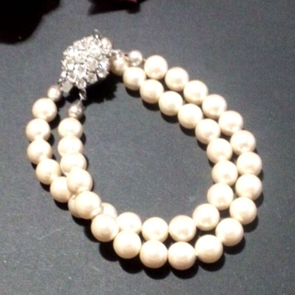 Vintage Double Row Faux Pearl Bracelet Rhinestone Cluster Slide Clasp 8.25" - Picture 3 of 5